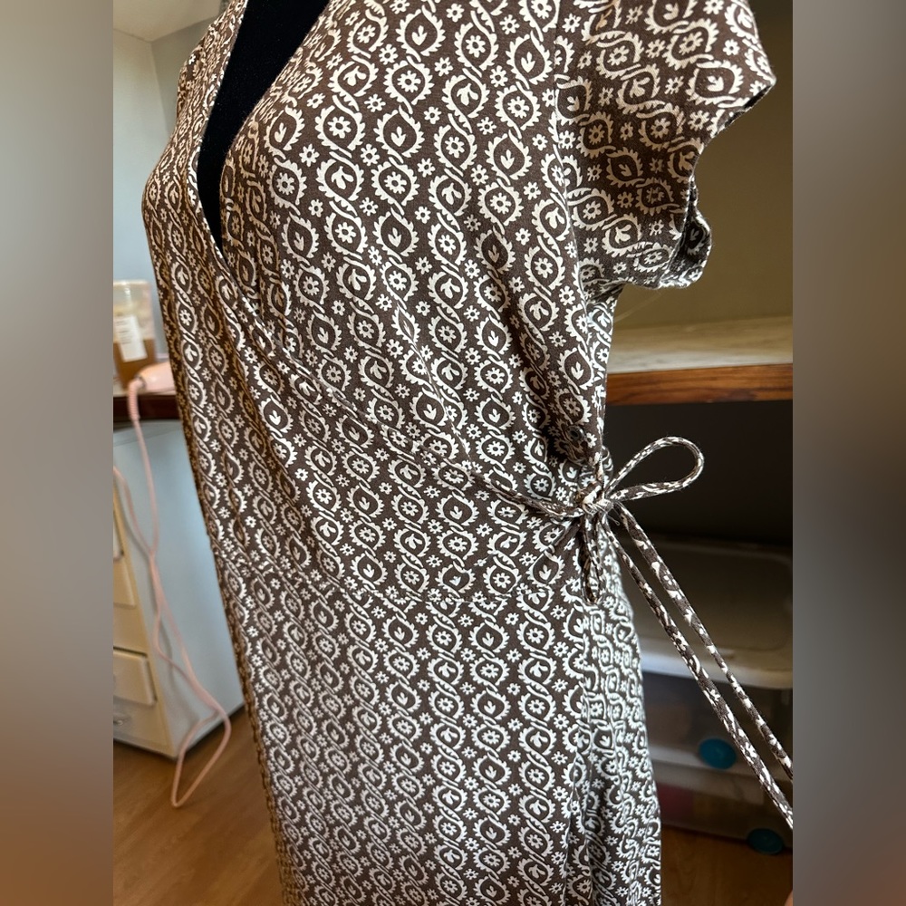 Gorgeous wrap dress!